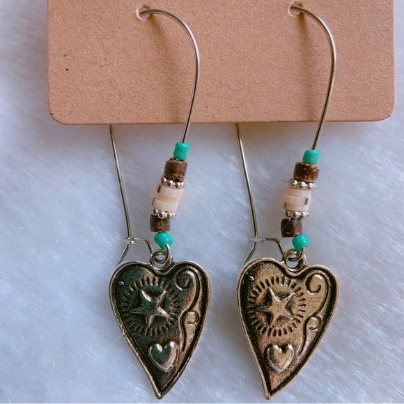 ❌SOLD❌Boho Silver Tone Earrings Hearts Stud and Dangle Turquoise Set Beads - Picture 12 of 16